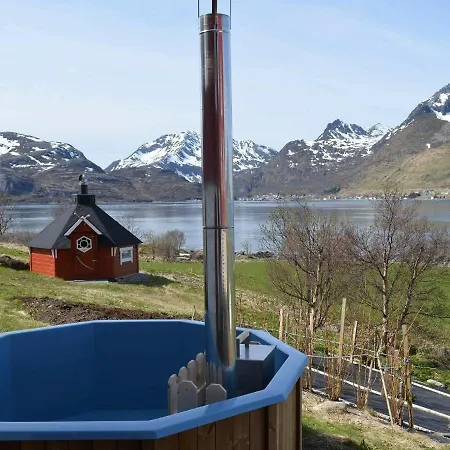 Holiday Horn * Gravdal (Vestvagoy)